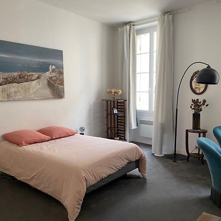 Studio De 30 M2 Dans Le Triangle D'Or De Bordeaux Exterior foto